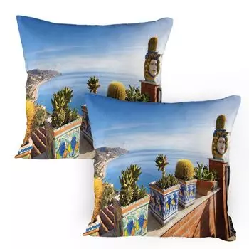ABAKUHAUS Sicily Комплект чехлов для подушек, 2 шт., Побережье Таормины, Фотография с балкона с кактусами и суккулентами в горшках, Италия, Чехол на подушку с декоративным принтом, 80x80 см, разноцветный