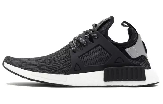 Кроссовки Adidas Originals NMD XR1 Lifestyle Unisex S77195, черный/белый