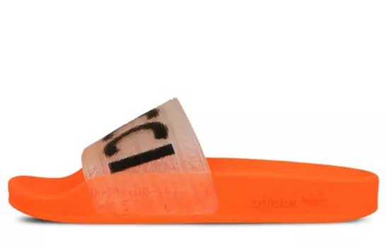 Шлепанцы и сланцы Adidas Originals Adilette Slides Fiourucci