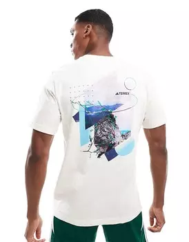adidas – Terrex – Белая футболка с графикой на спине