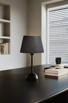 Аккумуляторная лампа с абажуром и лампочкой Creative-Cables, черный