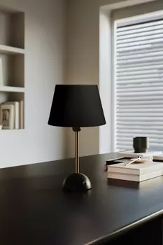 Аккумуляторная лампа с абажуром и лампочкой Creative-Cables, черный