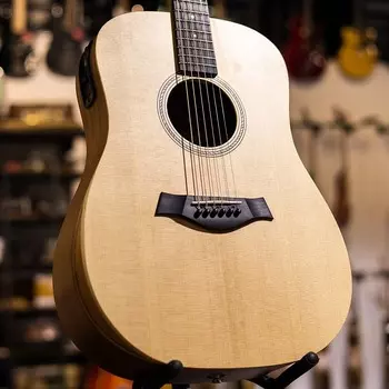 Акустическая/электрическая гитара Taylor Academy 10e Dreadnought с сумкой для переноски