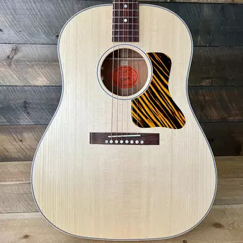 Акустическая электрогитара Gibson J-35 Faded 30s Satin Finish - Antique Natural Gibson J-35 Faded 30s Satin Finish-Acoustic Electric Guitar -