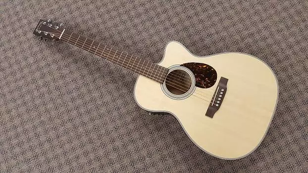 Акустическая гитара Brand New Martin OMCGTE Cherry Acoustic Guitar