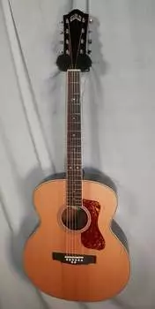 Акустическая гитара Guild BT-258E Deluxe 8-String Acoustic Electric Baritone Archback Solid Top Jumbo Natural Gloss new