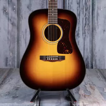 Акустическая гитара Guild D-40 Traditional, Antique Burst