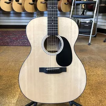 Акустическая гитара Martin 000-12E Koa Road Series Acoustic-Electric w/Padded Gig Bag