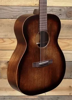 Акустическая гитара Martin 000-15M StreetMaster из красного дерева с футляром Martin 000-15M StreetMaster Guitar Distressed w/ Case