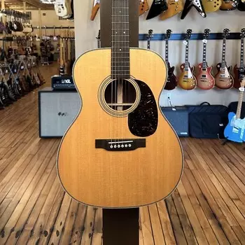 Акустическая гитара Martin 000-28