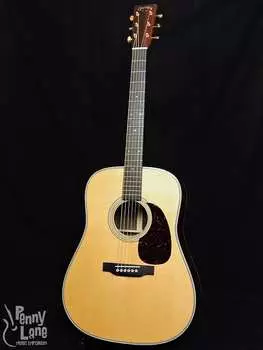 Акустическая гитара Martin D-28 Modern Deluxe Acoustic Dreadnought Guitar with Case