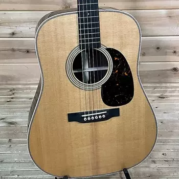 Акустическая гитара Martin D-28 Modern Deluxe, натуральный цвет D-28 Modern Deluxe Acoustic Guitar - Natural