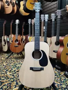Акустическая гитара Martin DJR-10 Dreadnought Junior