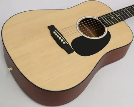 Акустическая гитара Martin DJr-10 Sitka Top Dreadnought Junior, натуральный цвет
