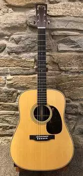 Акустическая гитара Martin HD-28 Standard Series 2023