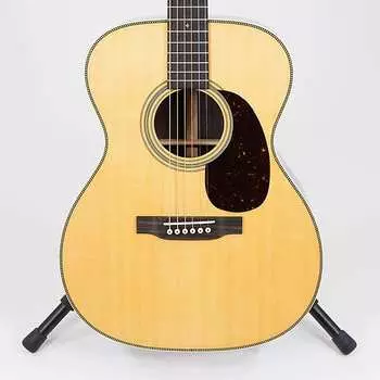 Акустическая гитара Martin Standard Series 000-28 Acoustic Guitar - Spruce Top with Rosewood Back and Sides