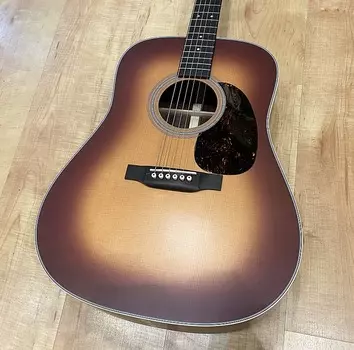 Акустическая гитара Martin Standard Series D-28 2023 Acoustic Guitars Satin Amberburst