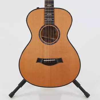 Акустическая гитара Taylor Custom Grand Concert 12-Fret Western Red Cedar Top with Figured Tasmanian Blackwood Back and Sides