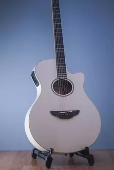 Акустическая гитара Yamaha APX600