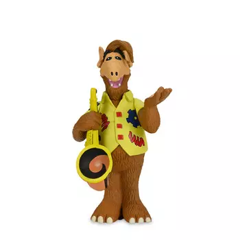 Альф с фигуркой саксофона