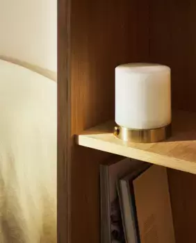 Алебастровая настольная лампа Zara Home, золотой