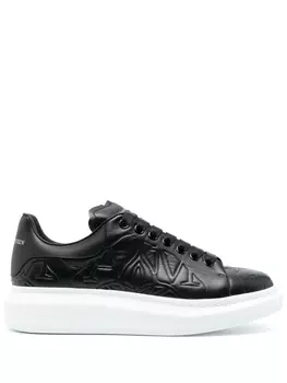 Alexander McQueen debossed logo leather sneakers, черный