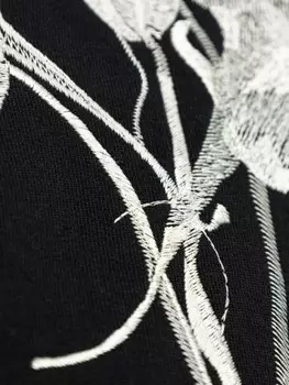 Alexander McQueen худи с цветочной вышивкой, черный