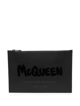 Alexander McQueen клатч на молнии с логотипом, черный