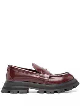 Alexander McQueen лоферы на рифленой подошве, красный