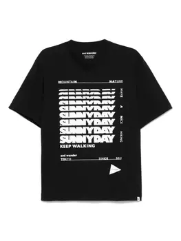 And Wander футболка с принтом, черный