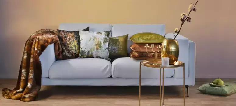 АПЭЛТ декоративная подушка "Сапфир", чехол на подушку двусторонний без наполнения, 1 шт APELT 46х46 см, золотой/коричневый