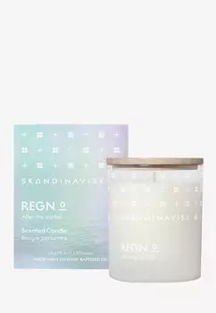 Ароматическая свеча Regn Sented Candle Skandinavisk
