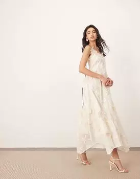 ARRANGE длинное платье-комбинация с зеркальной аппликацией и цветочной вышивкой кремового цвета