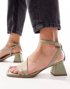 Асимметричные босоножки на среднем блочном каблуке ASOS DESIGN Hibiscus зеленого цвета шалфея