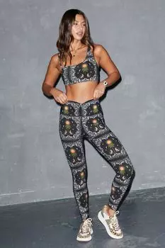 Асимметричный спортивный бюстгальтер для бега Never Fully Dressed, черный