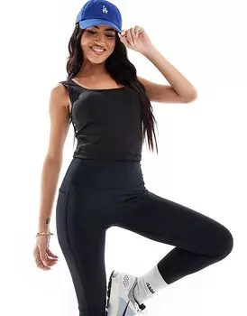 ASOS 4505 – черный спортивный укороченный топ с U-образным вырезом