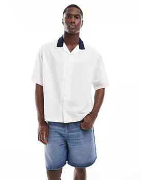 ASOS DESIGN 2013 Белая рубашка оверсайз с объемным принтом и кубинским воротником