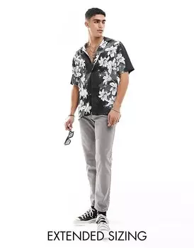 ASOS DESIGN – Атласная рубашка с цветочным принтом и воротником с лацканами