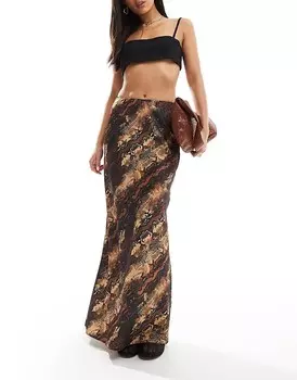 ASOS DESIGN – Атласное платье макси с анималистическим принтом и наклоном