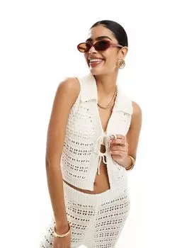 ASOS DESIGN — белый вязаный жилет в тон с разрезом спереди