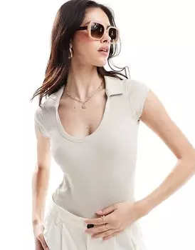 ASOS DESIGN – Бежевое боди с короткими рукавами, V-образным вырезом и воротником