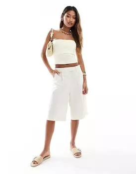 ASOS DESIGN – Бледный топ-бандо в рубчик с закатанным воротником