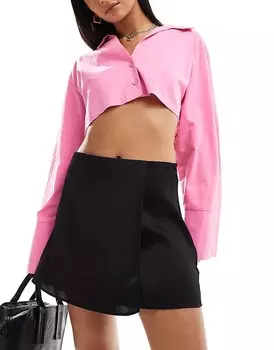 ASOS DESIGN – Черная атласная мини-юбка с запахом