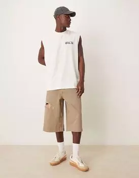 ASOS DESIGN джинсовые шорты с эффектом потертостей и легким оттенком