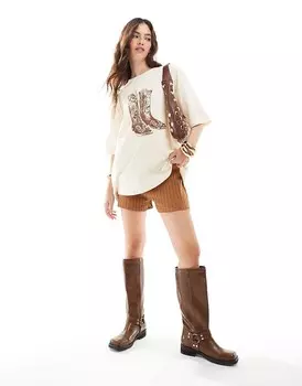 ASOS DESIGN – футболка оверсайз цвета экрю с рисунком в виде ковбойских сапог