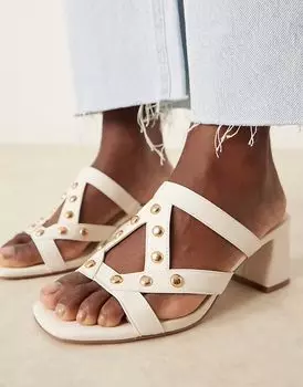 ASOS DESIGN Howdy мюли на среднем каблуке с заклепками в клетку в цвете «кремовый»