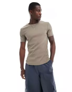 ASOS DESIGN – коричневая футболка в рубчик привлекательного кроя
