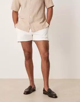 ASOS DESIGN короткие шорты в кремово-белом цвете