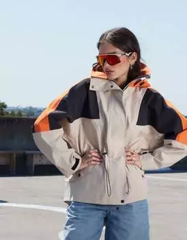 ASOS DESIGN Premium – водостойкое пальто каменно-бежевого цвета со вставками