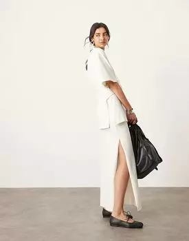 ASOS EDITION – Макси-юбка из высококачественного фактурного трикотажа кокосово-белого цвета с разрезом сбоку, комбинируется